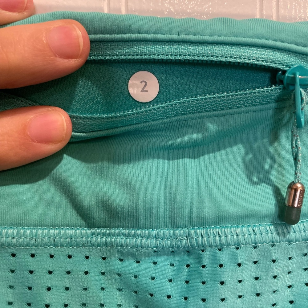 LULULEMON Speed Short (Mesh) in Bali Breeze Size 2 RARE HTF Unicorn - Picture 13 of 13